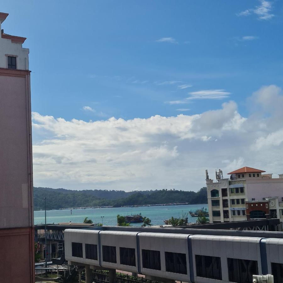 Y Homes Kota Kinabalu Exteriör bild